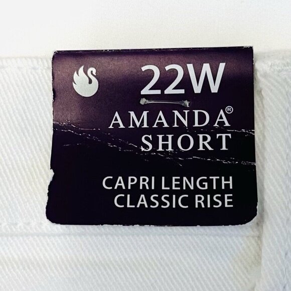 NWT GLORIA VANDERBILT Women Classic Rise White Denim Amanda Shorts Plus Size 22W - Picture 3 of 6